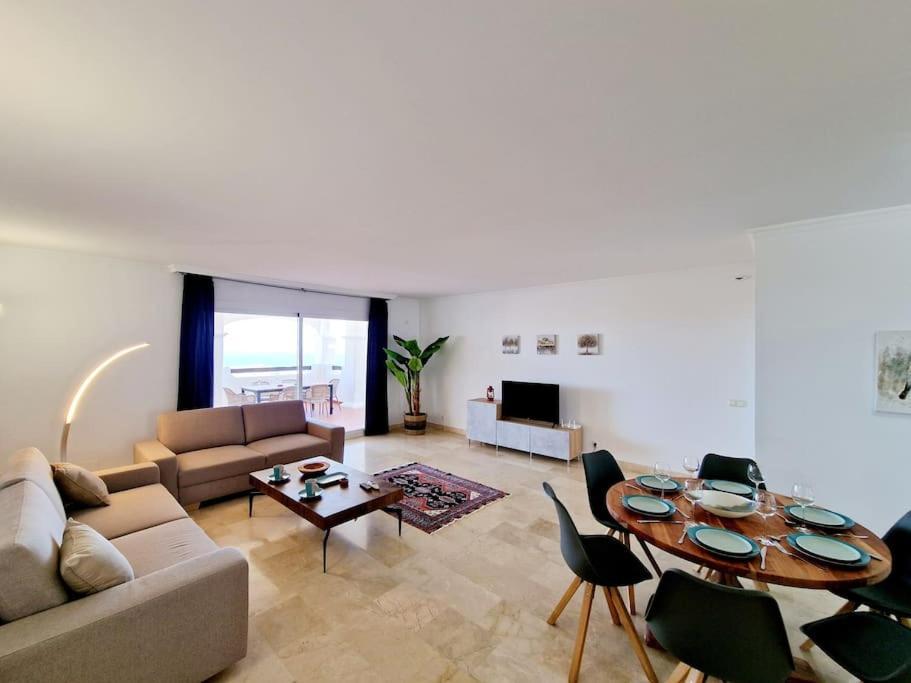 Las Palmeras Seaviews Михас Экстерьер фото