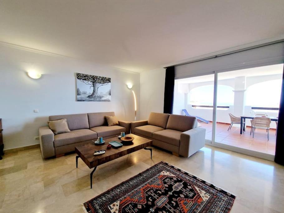 Las Palmeras Seaviews Михас Экстерьер фото