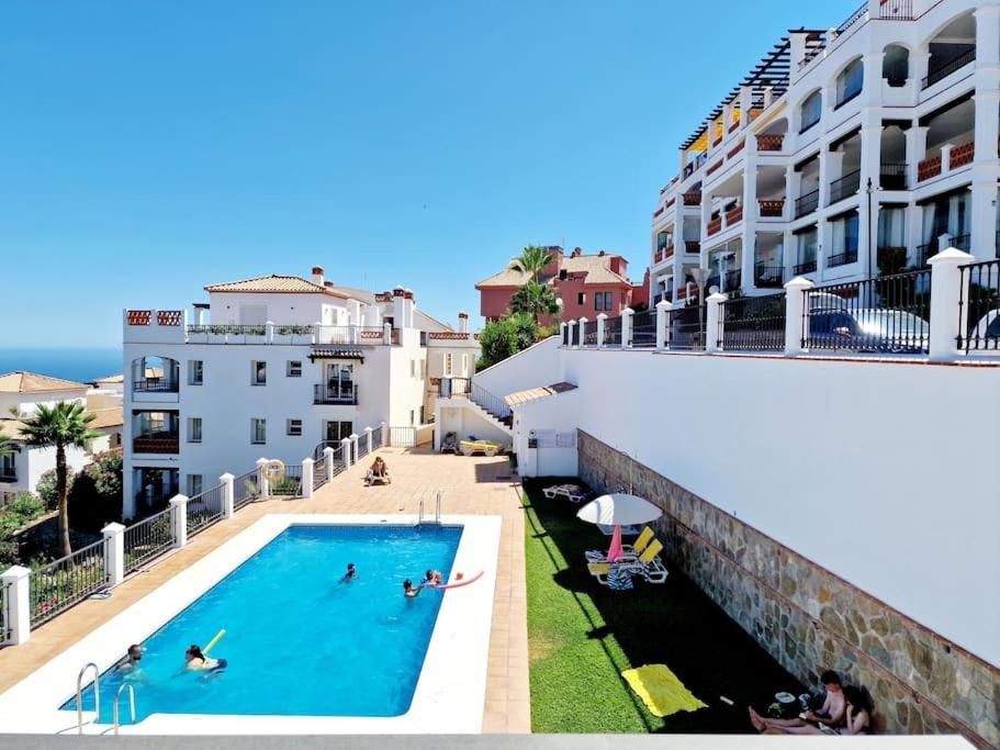 Las Palmeras Seaviews Михас Экстерьер фото